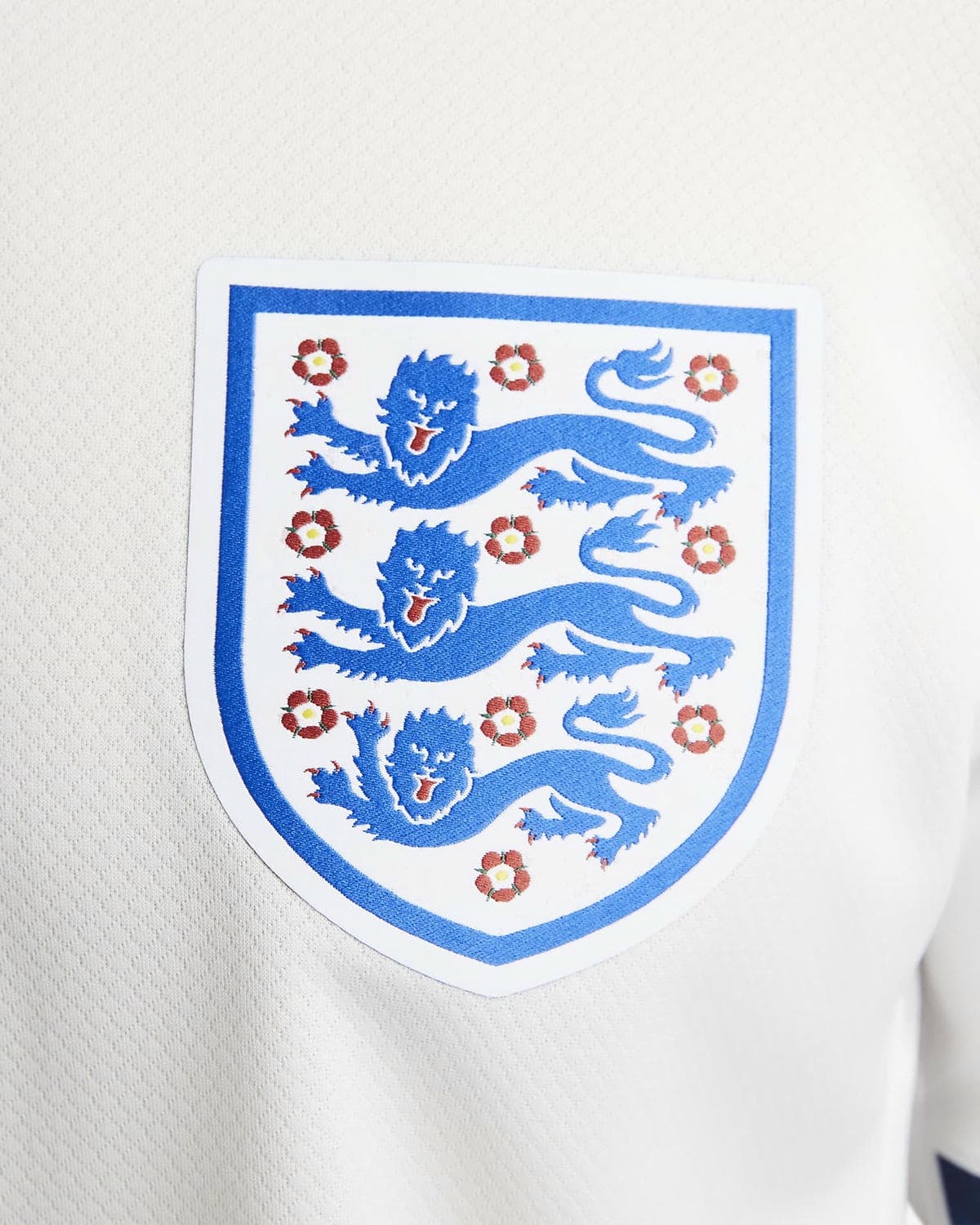Nike Mens England National 2023 Stadium Home Dri-FIT Soccer Football Jersey Top - XL 6 Nike Mens England National 2023 Stadium Home Dri-FIT Soccer Football Jersey Top - XL - Image 6
