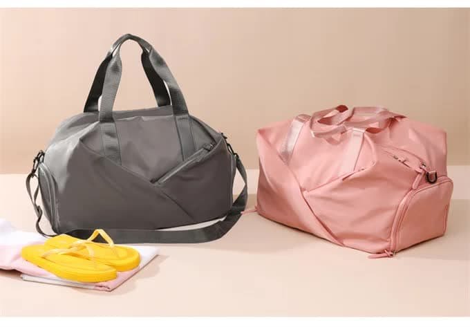 Green Stylish Gym Travel Bag with Shoe Compartment, Lightweight and Durable Design 3 Green Stylish Gym Travel Bag with Shoe Compartment, Lightweight and Durable Design - Image 3