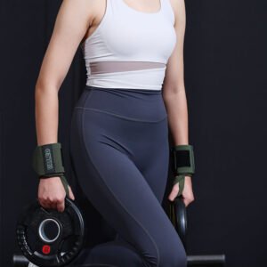 1 Pair Black Heavy-Duty Gym Wrist Wraps for Weightlifting, Powerlifting, and Injury Prevention | Fitness Equipment Store