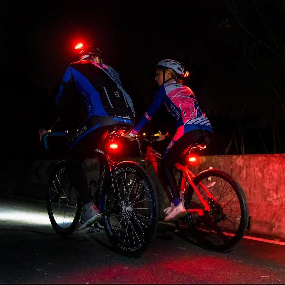 2-Piece Bicycle Light - Bicycle Rear Light - Bicycle Rear Lights - Front Light & Rear Light - USB Rechargeable Bicycle Lighting - LED Bicycle Light - Bicycle Lights - Drop-Resistant & Waterproof - Bicycle Light Suitable For Any Bike - for Night Riding - R 2 2-Piece Bicycle Light – Bicycle Rear Light – Bicycle Rear Lights – Front Light & Rear Light – USB Rechargeable Bicycle Lighting – LED Bicycle Light – Bicycle Lights – Drop-Resistant & Waterproof – Bicycle Light Suitable For Any Bike – for Night Riding – R - image 2
