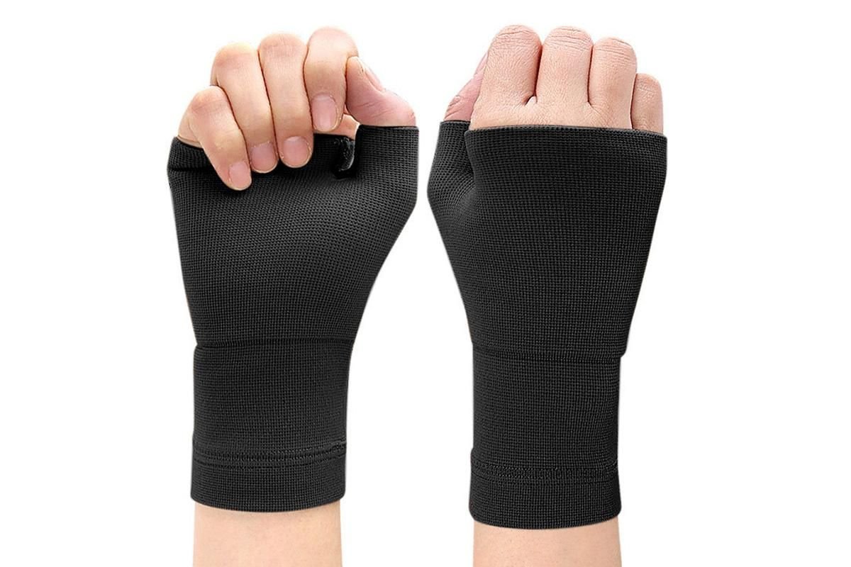 1Pair Wrist Brace Glove Sport Wrist Support for Fitness Weightlifting Black - M 3 1Pair Wrist Brace Glove Sport Wrist Support for Fitness Weightlifting Black – M - image 3