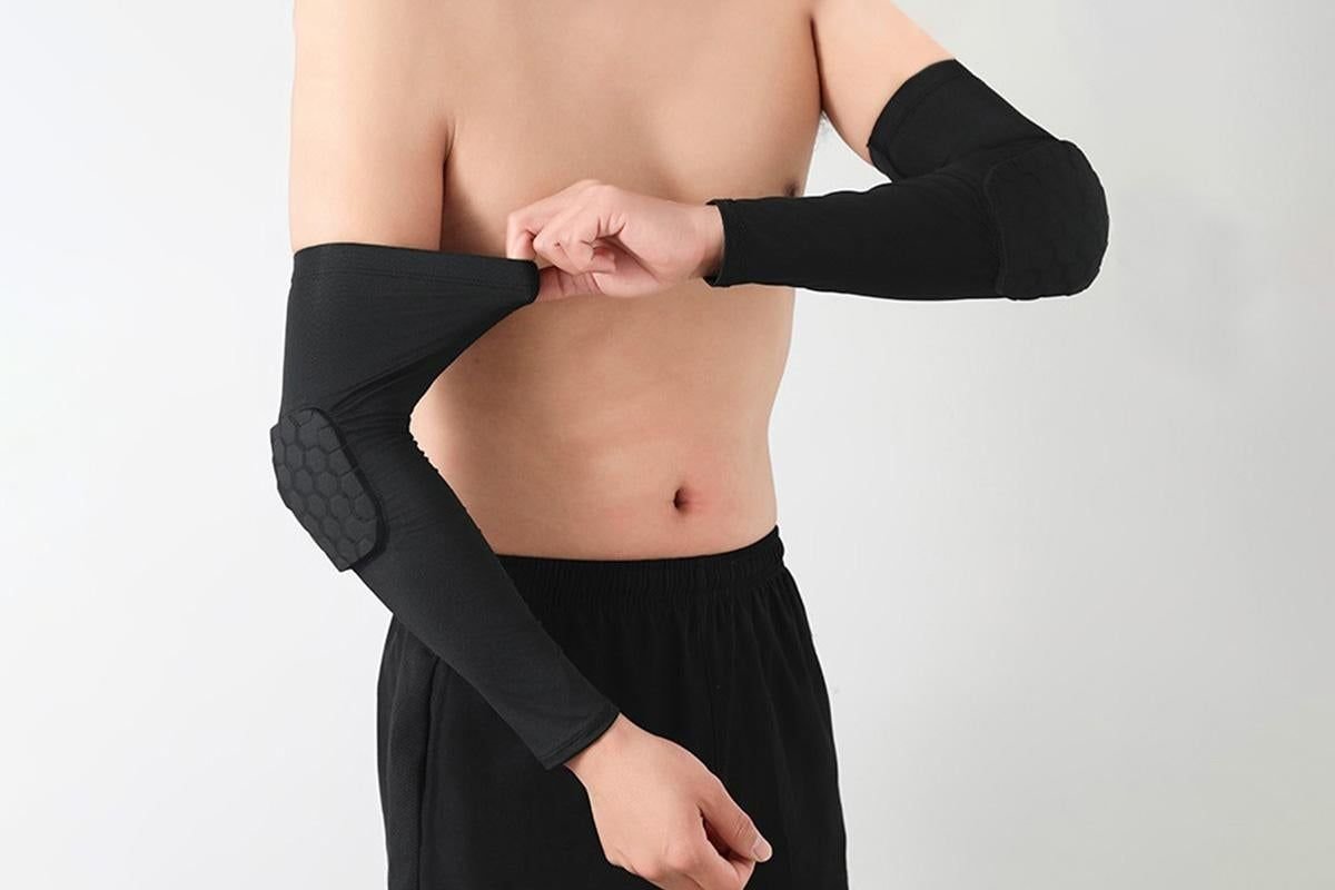 2 Pcs Tennis Elbow Compression Support Sleeve for Golfers Elbow Pain Relief Workout Weightlifting Elbow Brace with Honeycomb Lining -Black / M 4 2 Pcs Tennis Elbow Compression Support Sleeve for Golfers Elbow Pain Relief Workout Weightlifting Elbow Brace with Honeycomb Lining -Black / M - image 4