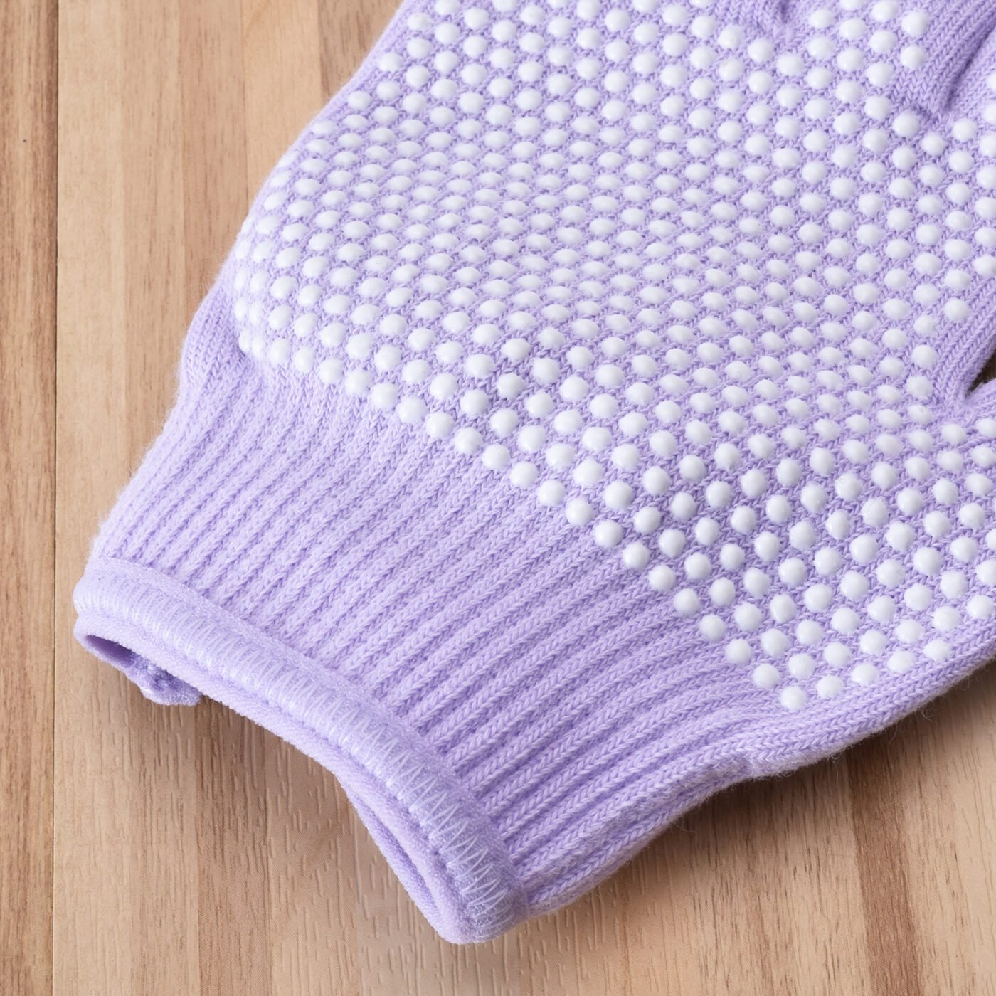 Grey 2-Pack Women's Non-Slip Yoga Gloves - Open Back Half Finger Cotton Stretchy Grip Gloves for Aerial Yoga, Pilates, and Fitness 3 Grey 2-Pack Women’s Non-Slip Yoga Gloves – Open Back Half Finger Cotton Stretchy Grip Gloves for Aerial Yoga, Pilates, and Fitness - image 3